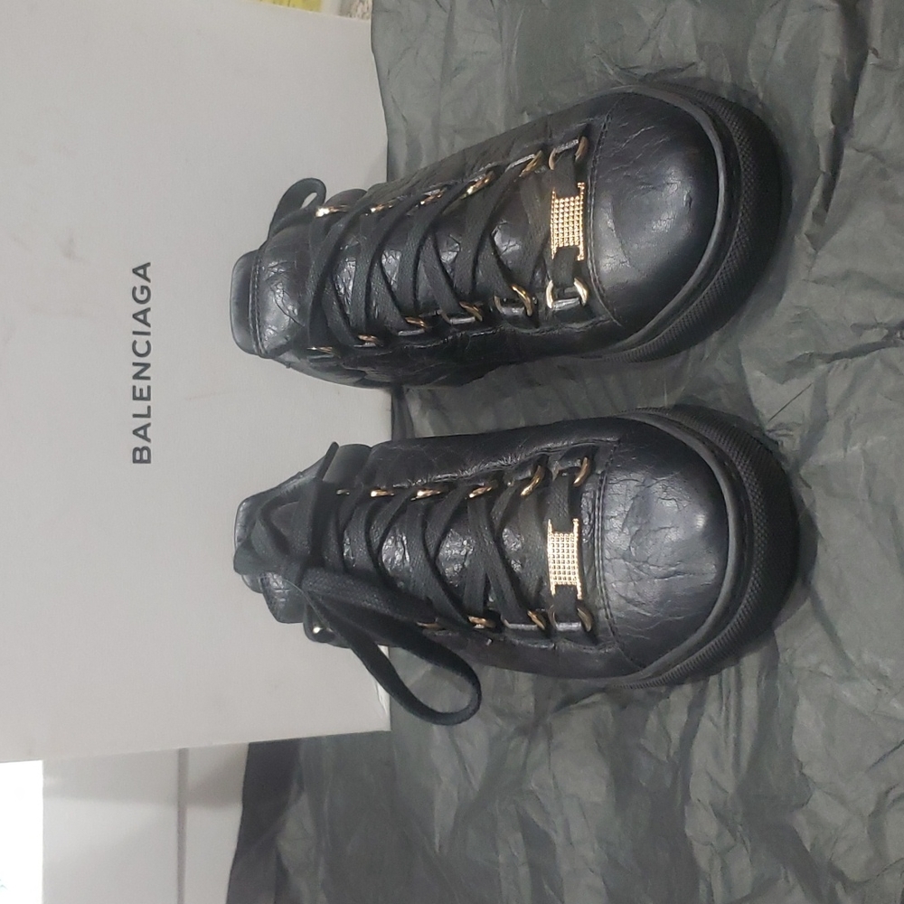FINAL SALE Balenciaga Sz 35 Arena sneakers